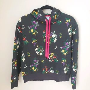 HIGHLINE COLLECTIVE - Cropped Floral Hoodie